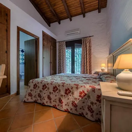 Hébergement de vacances Hacienda Roche Viejo *